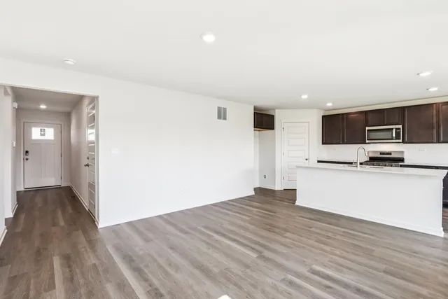 $359,990 | 3705 Stockton Drive, Joliet, IL 60421