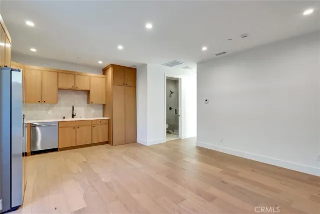 $3,899 | 1690 North Sierra Bonita Avenue, Pasadena, CA 91101