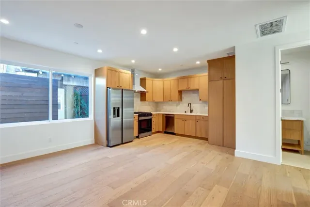 $3,899 | 1690 North Sierra Bonita Avenue, Pasadena, CA 91101