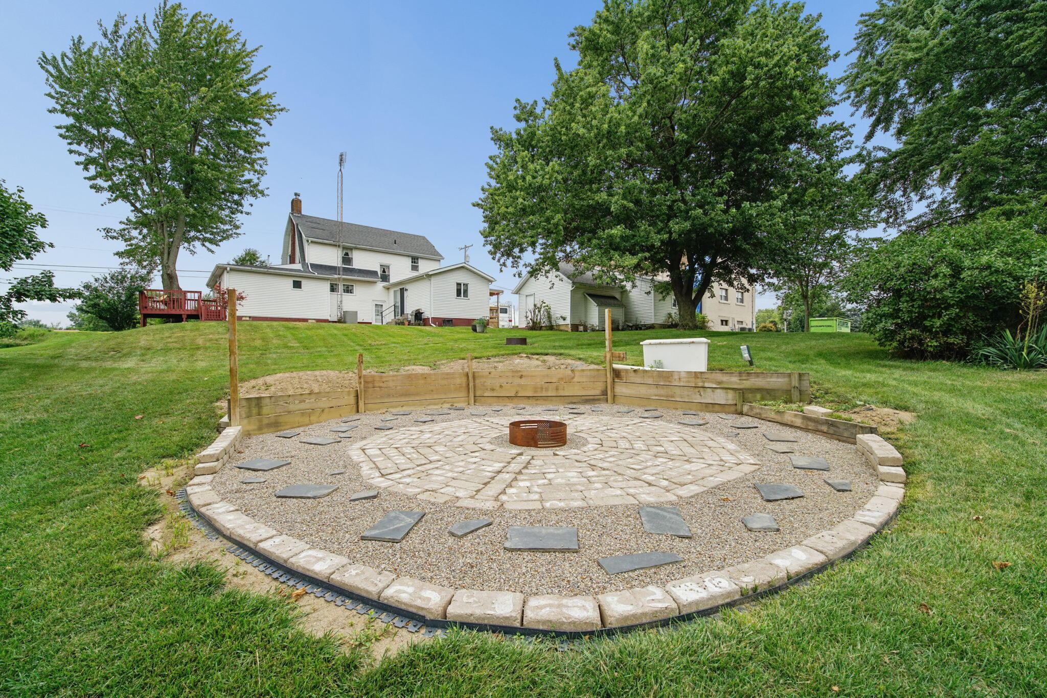 9480 Foundry Road East Liberty, OH 43319 - Photo 22 of 32 9480 paver patio yard