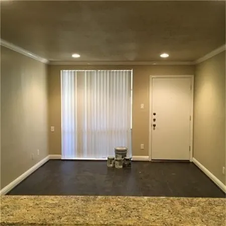 $1,500 | 4643 Wild Indigo Street, Unit 385, Houston, TX 77027