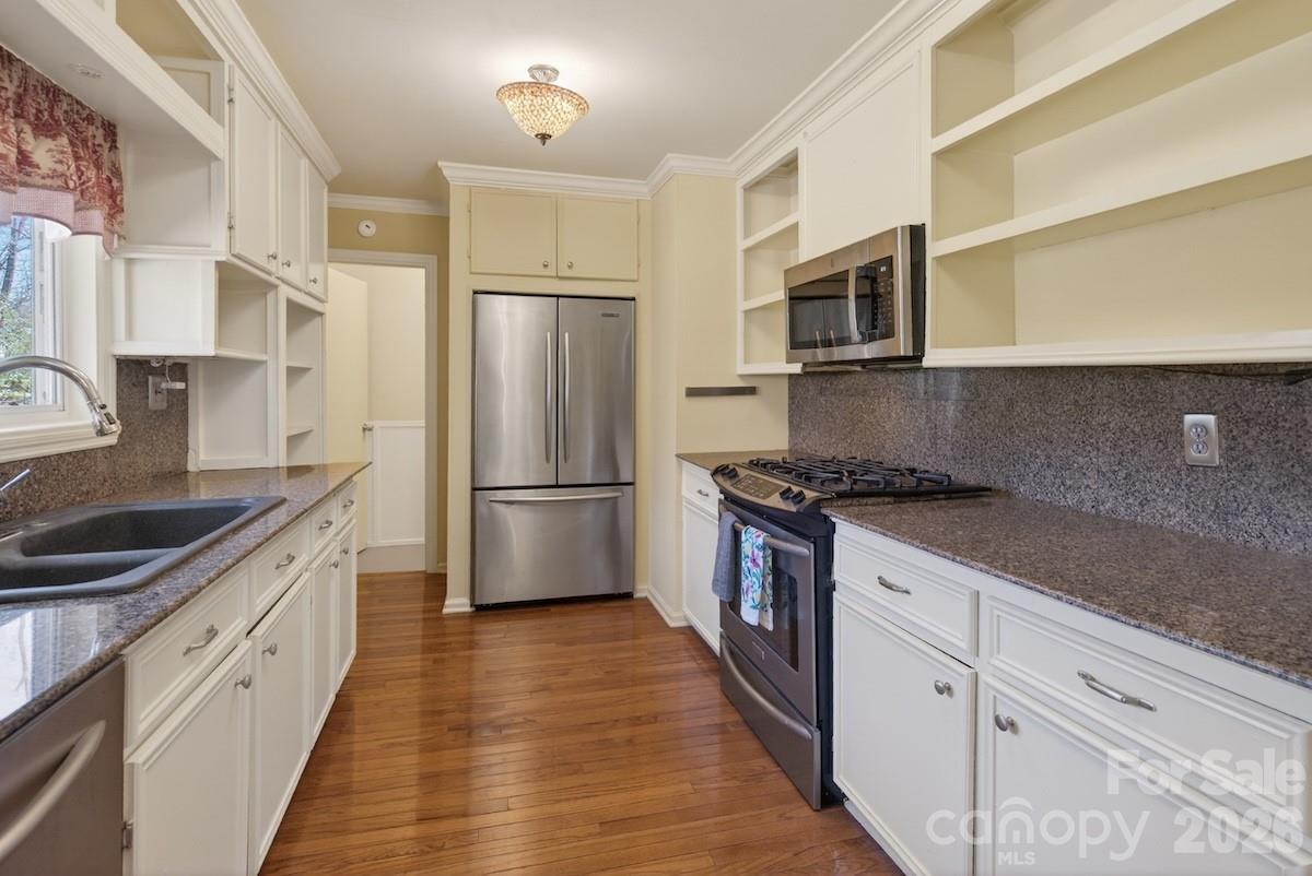 95 Whitney Avenue Tryon, NC 28782 - Photo 13 of 31 Gallery Image 13