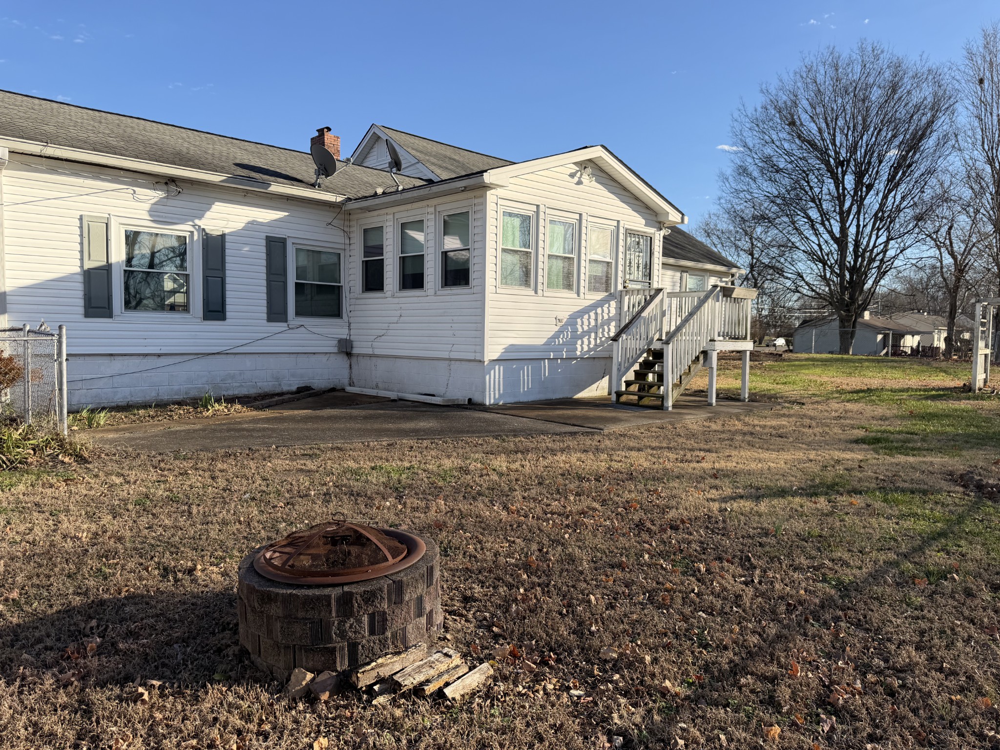 415 Hawkins Road Clarksville, TN 37040 - Photo 6 of 30