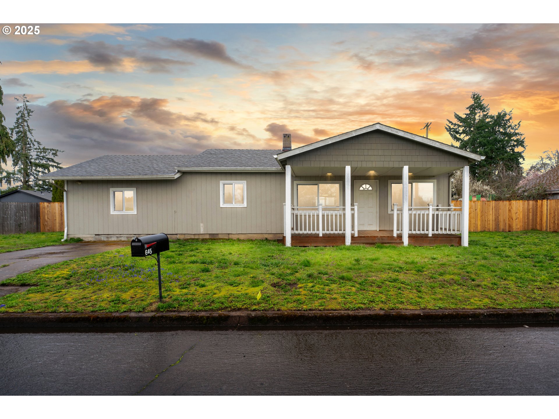 645 North 51st Street Springfield, OR 97478 - Photo 1 of 32 Gallery Image 1