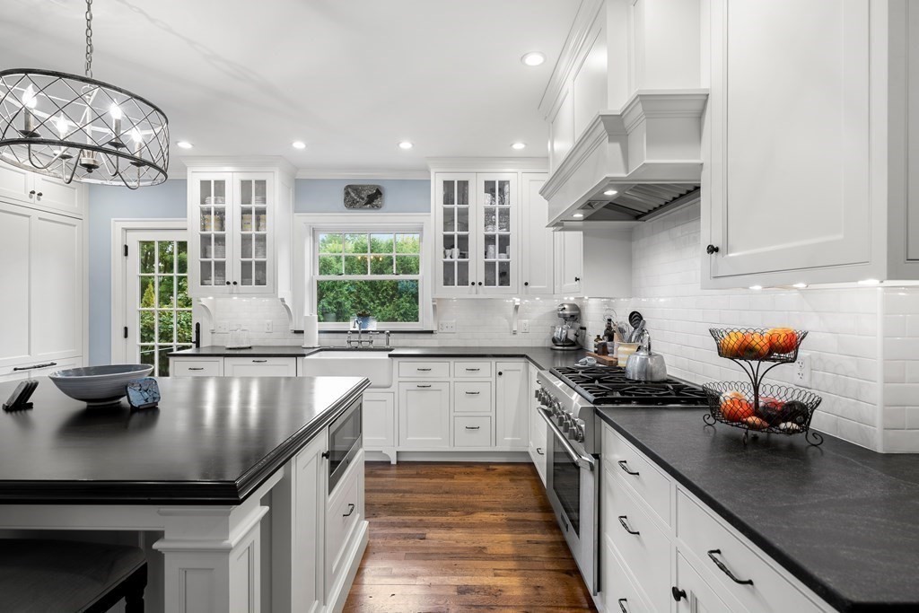 27 Spafford Road Milton, MA 02186 - Photo 21 of 39