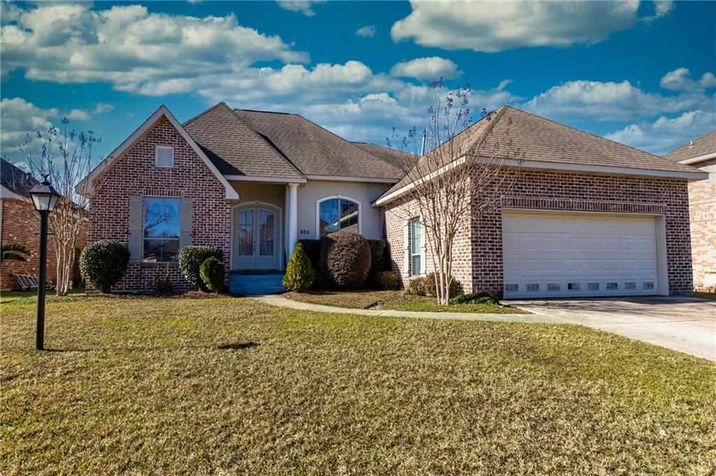 205 Spartan Loop Slidell, LA 70458 - Photo 1 of 28 Gallery Image 1