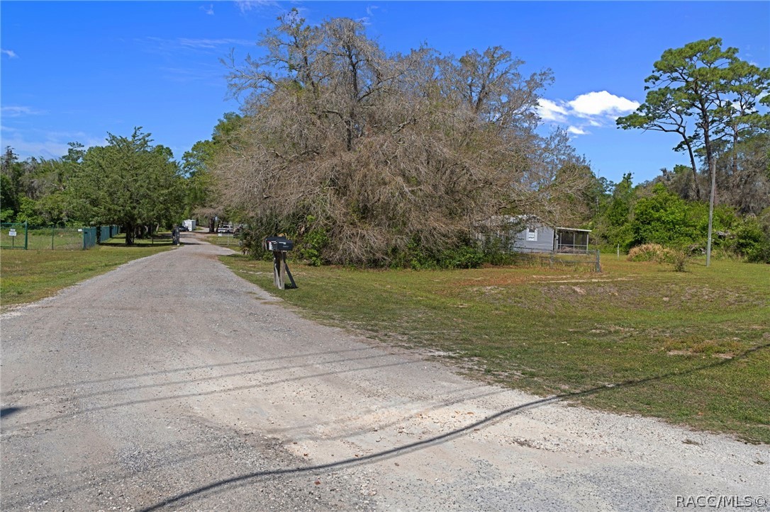 4530 South Florida Avenue Inverness, FL 34450 - Photo 50 of 100 Shared Driveway off of S. Florida Ave.