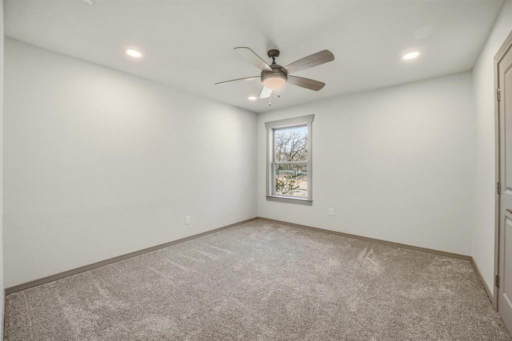 7 Northwest Ann Road Mineral Wells, TX 76067 - Photo 18 of 39