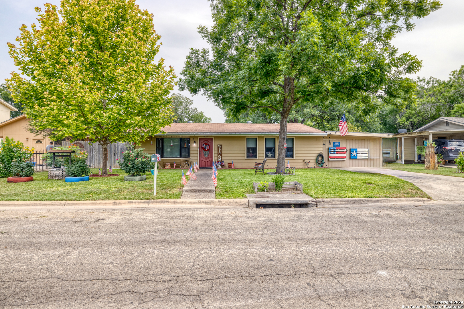 107 West Campbell St  