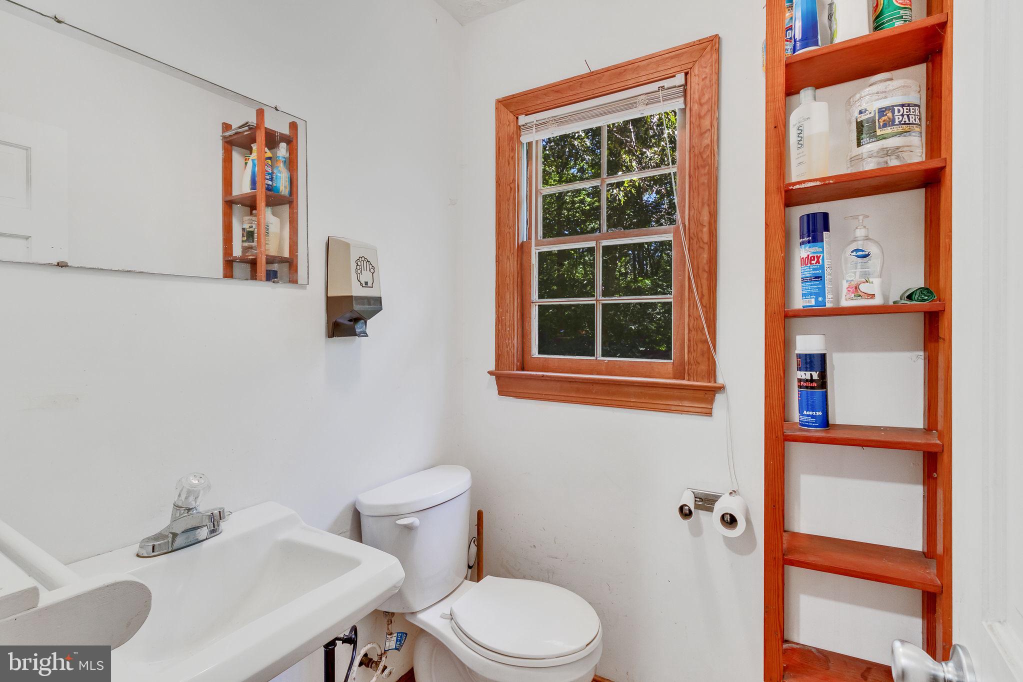 255 Knights Run Road Heathsville, VA 22473 - Photo 22 of 67 Second Floor 1/2 Bath