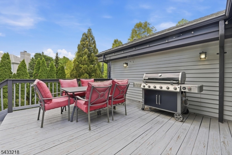 1 Timber Rock Court Cedar Grove, NJ 07009 - Photo 31 of 40
