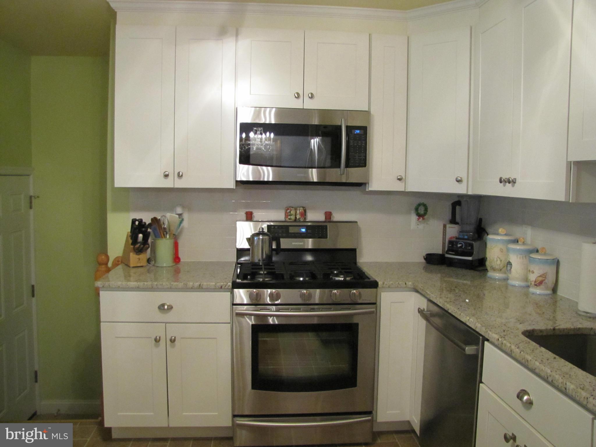 9141 Covered Bridge Road Baltimore, MD 21234 - Photo 7 of 30 Kitchen