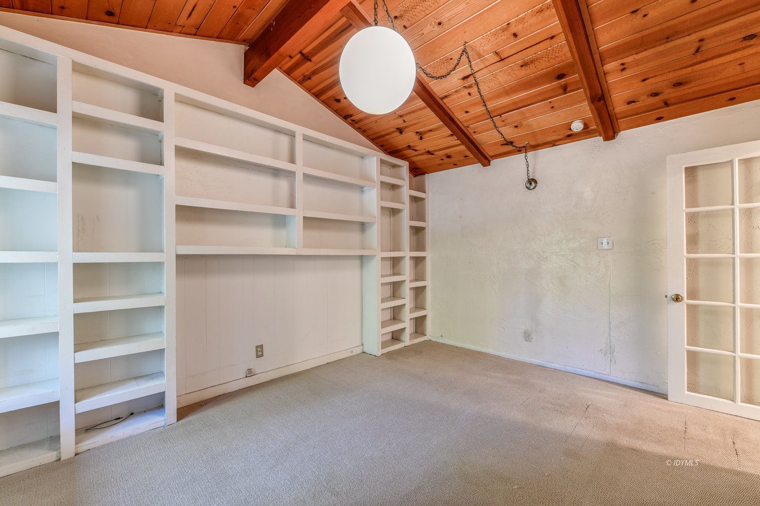 53155 Tollgate Road Idyllwild, CA 92549 - Photo 35 of 47 a view of an empty room with empty racks