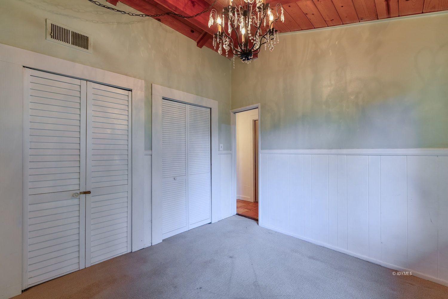 53155 Tollgate Road Idyllwild, CA 92549 - Photo 40 of 47 a view of an empty room