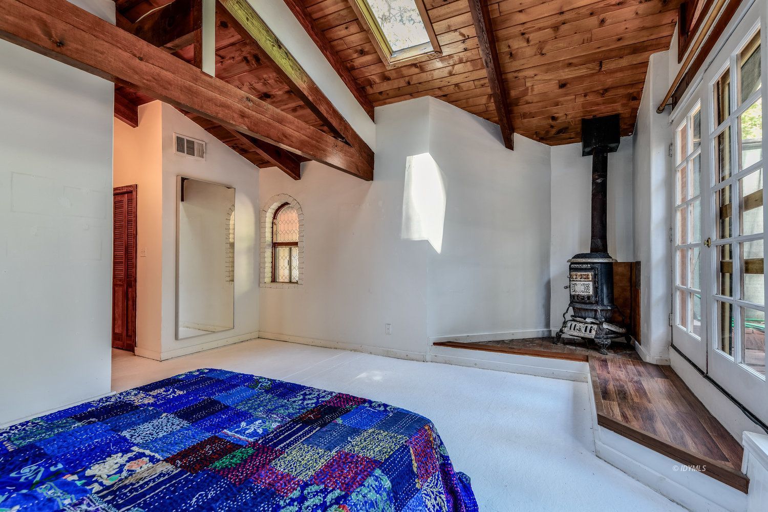 53155 Tollgate Road Idyllwild, CA 92549 - Photo 44 of 47 a bedroom with a bed and a window