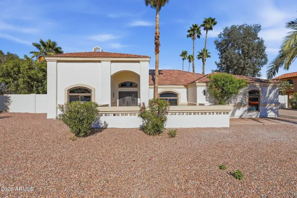 a picture of a black and white wall