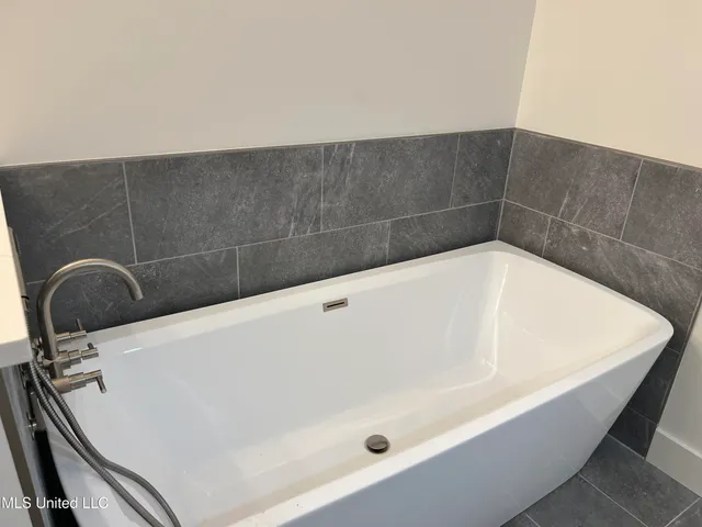 $579,000 | 209 Henderson Avenue, Pass Christian, MS 39571