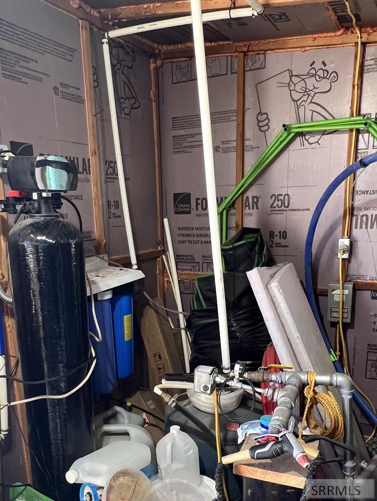 22 Sutton Lane Leadore, ID 83464 - Photo 24 of 40 Well Pump - two additional NEW well pumps in boxes