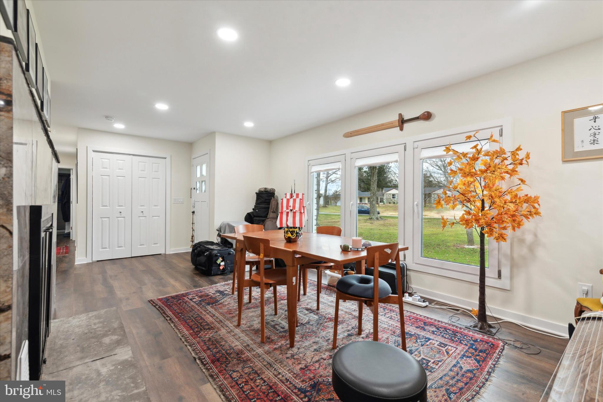 115 Laurel Road Southampton, PA 18966 - Photo 6 of 25 Gallery Image 6