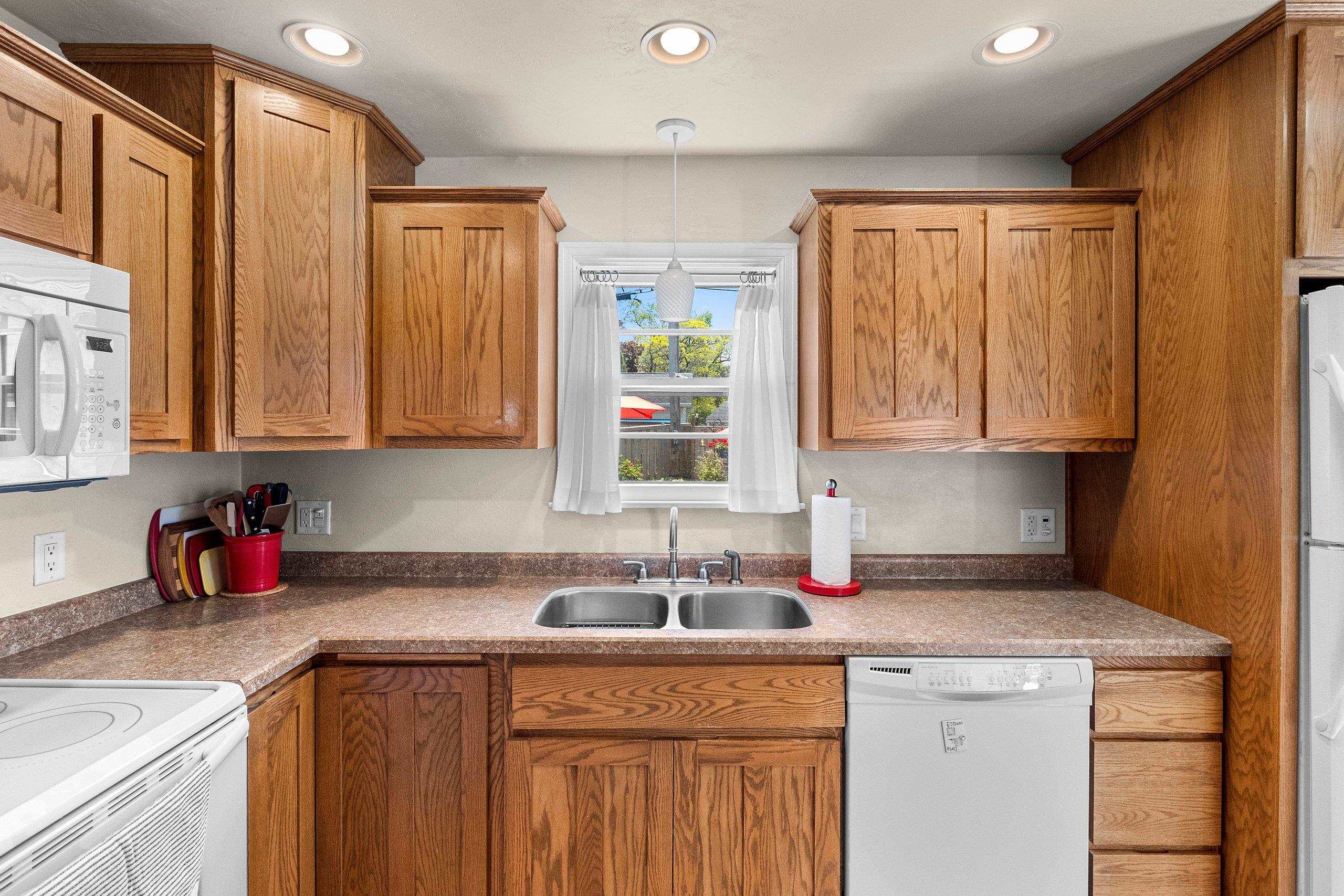 1137 East Jardin Street Appleton, WI 54911 - Photo 33 of 56