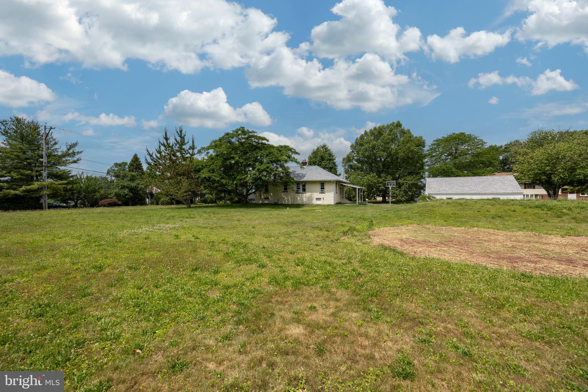 355 East Linfield Trappe Road Royersford, PA 19468 - Photo 31 of 37