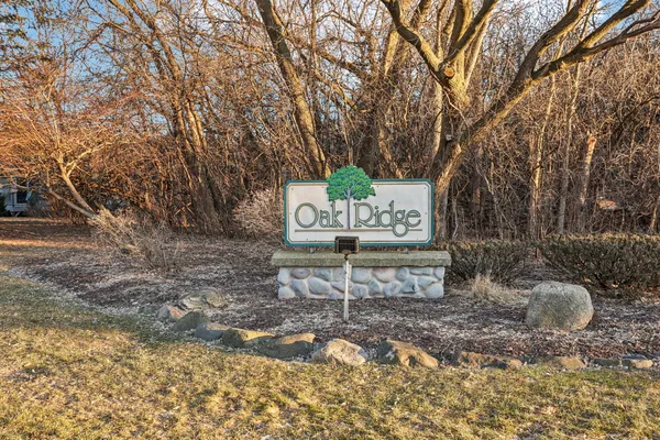 $579,900 | 445 Sunset Trail, Hartland, WI 53029