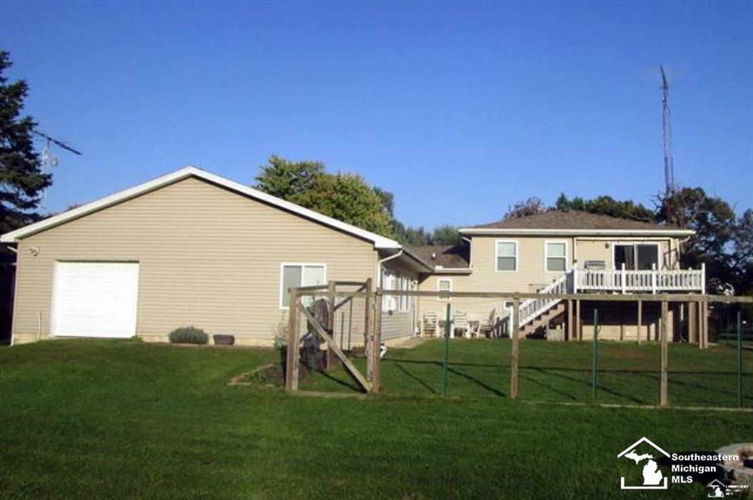 5238 Douglas Road Ida, MI 48140 - Photo 2 of 10