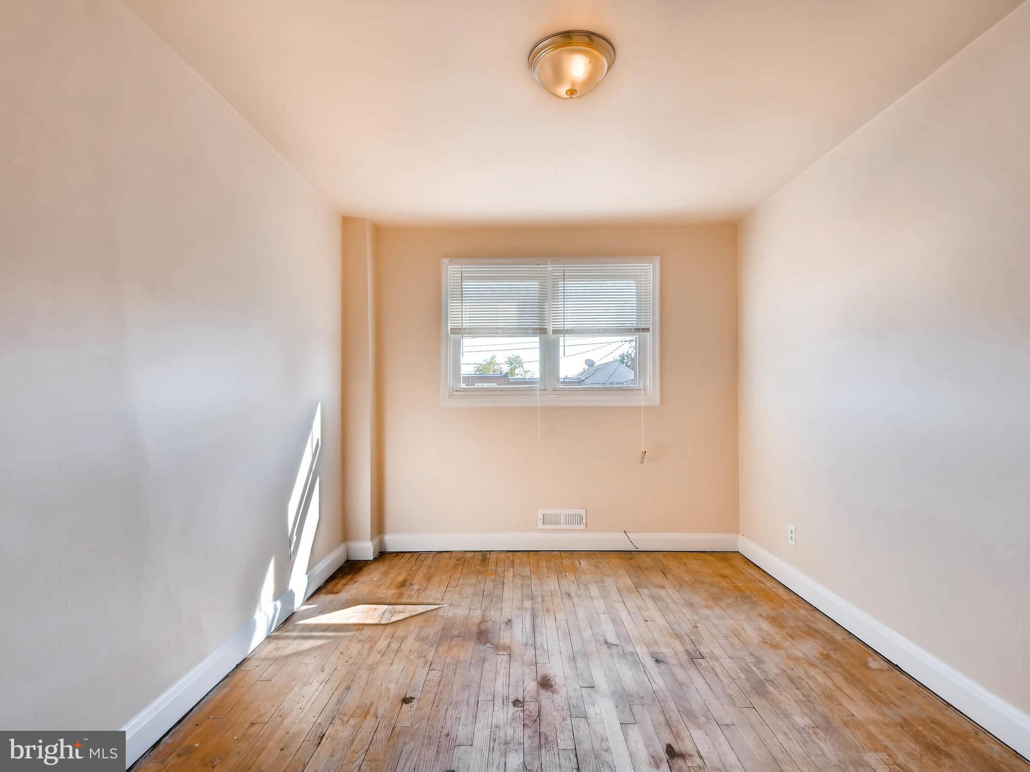 7871 Harold Road Dundalk, MD 21222 - Photo 17 of 28 Bedroom