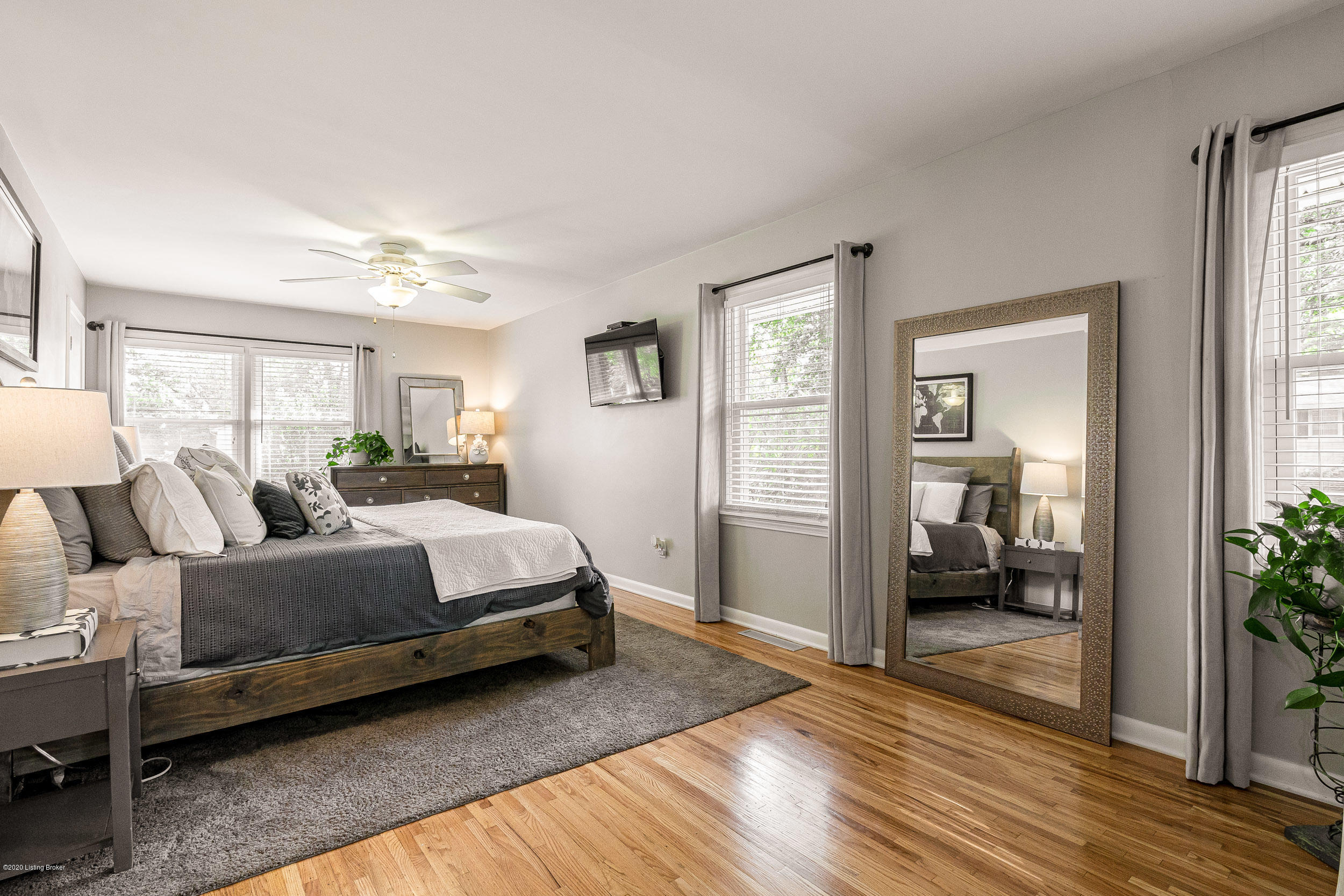 9309 Fairground Road Louisville, KY 40291 - Photo 21 of 54 Primary Bedroom1