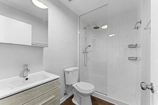 $2,275 | 6134 North Kenmore Avenue, Unit 410, Chicago, IL 60660