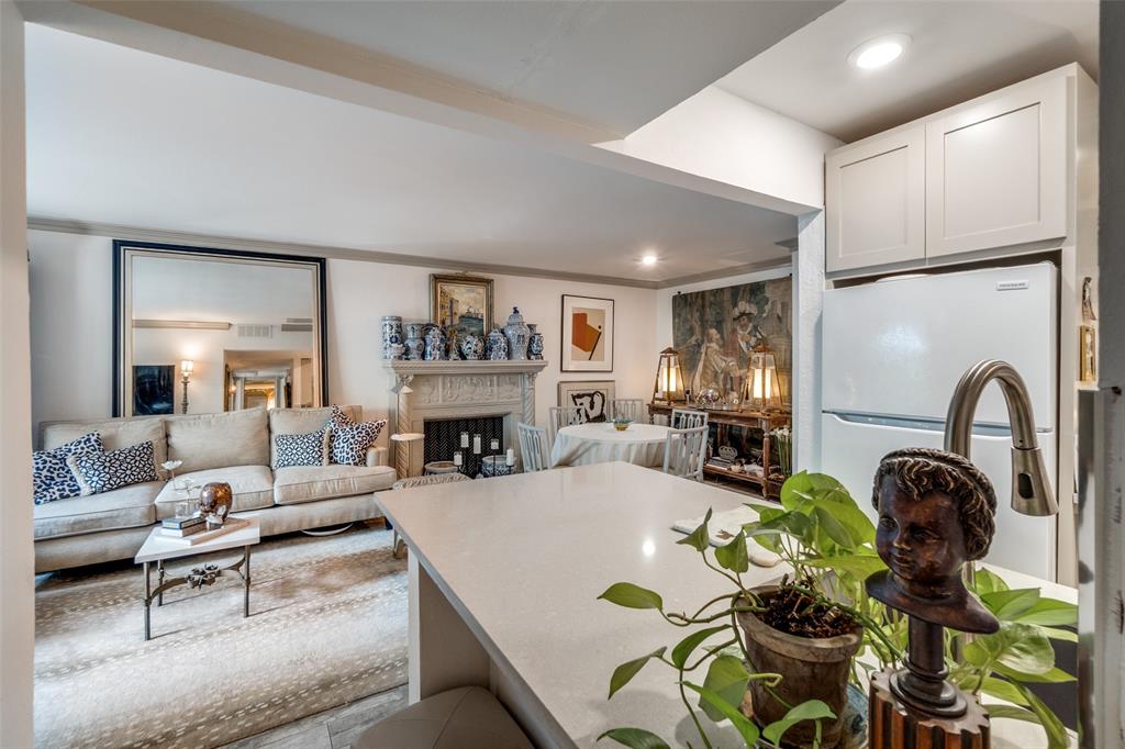 4851 Cedar Springs Road, Unit 182 Dallas, TX 75219 - Photo 3 of 22