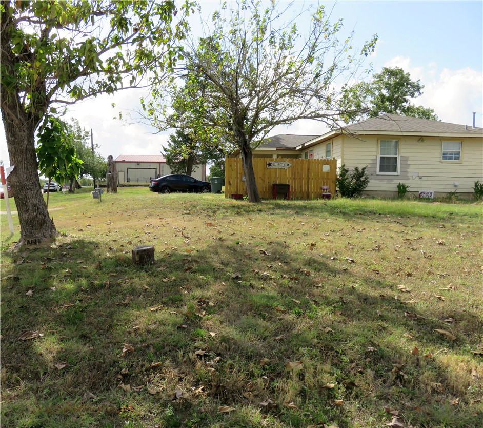 1413 Sandy Point Road Bryan, TX 77803 - Photo 14 of 20
