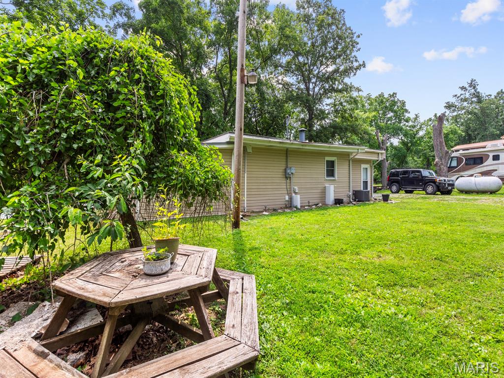 1966 Lee Lane Centralia, IL 62801 - Photo 30 of 52