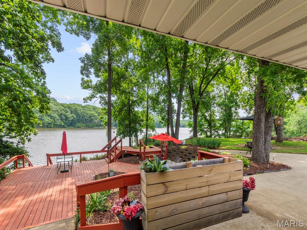 1966 Lee Lane Centralia, IL 62801 - Photo 3 of 52