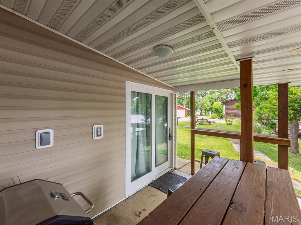 1966 Lee Lane Centralia, IL 62801 - Photo 34 of 52