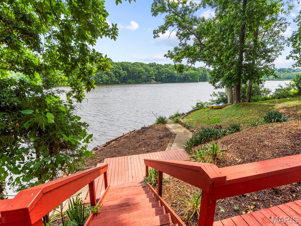 1966 Lee Lane Centralia, IL 62801 - Photo 4 of 52