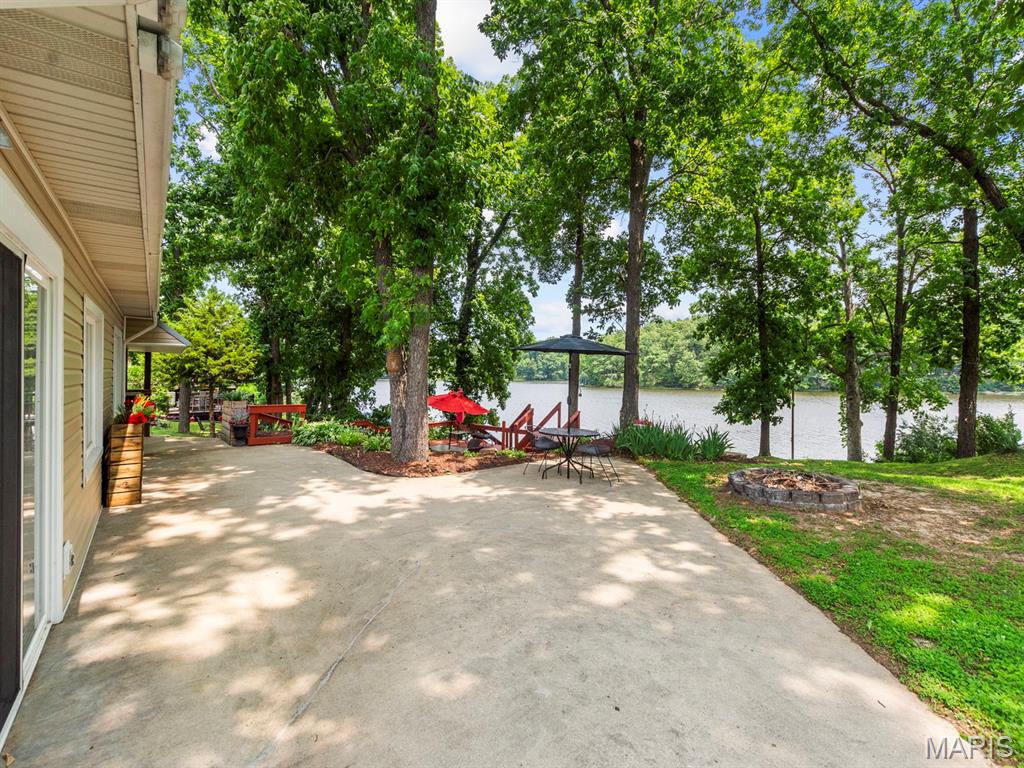 1966 Lee Lane Centralia, IL 62801 - Photo 41 of 52