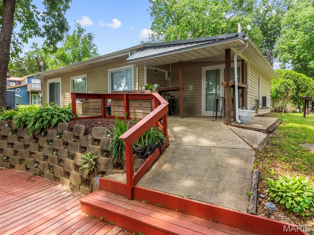 1966 Lee Lane Centralia, IL 62801 - Photo 5 of 52