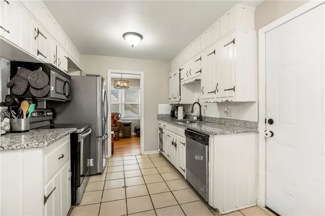 $254,600 | 7504 Maple Avenue, Raytown, MO 64138