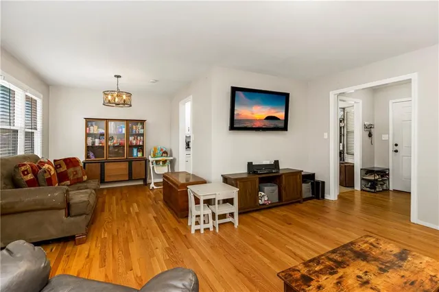 $254,600 | 7504 Maple Avenue, Raytown, MO 64138