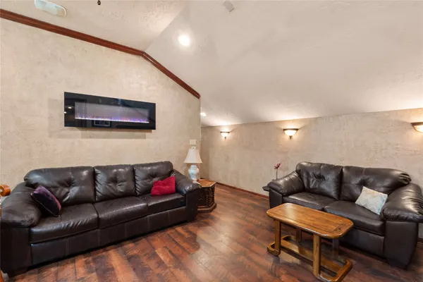 $2,157,000 | 11348 Lake Oak Drive, Montgomery, TX 77356