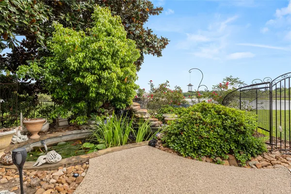 $2,157,000 | 11348 Lake Oak Drive, Montgomery, TX 77356