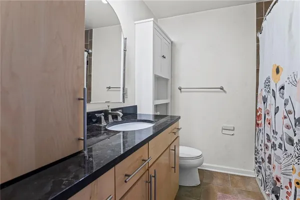 $189,500 | 4616 Holly Street, Unit 5, Kansas City, MO 64112