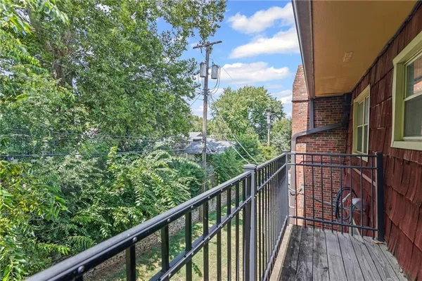 $189,500 | 4616 Holly Street, Unit 5, Kansas City, MO 64112