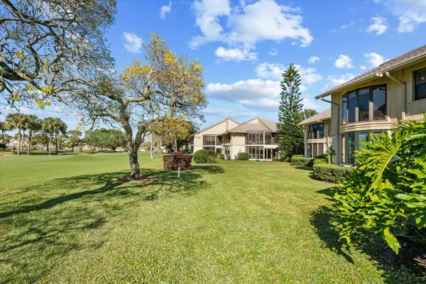 $459,000 | 17166 Waterbend Drive, Unit 111, Jupiter, FL 33477