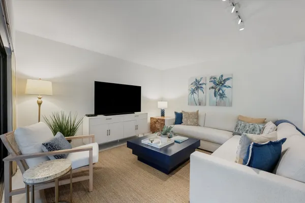 $459,000 | 17166 Waterbend Drive, Unit 111, Jupiter, FL 33477