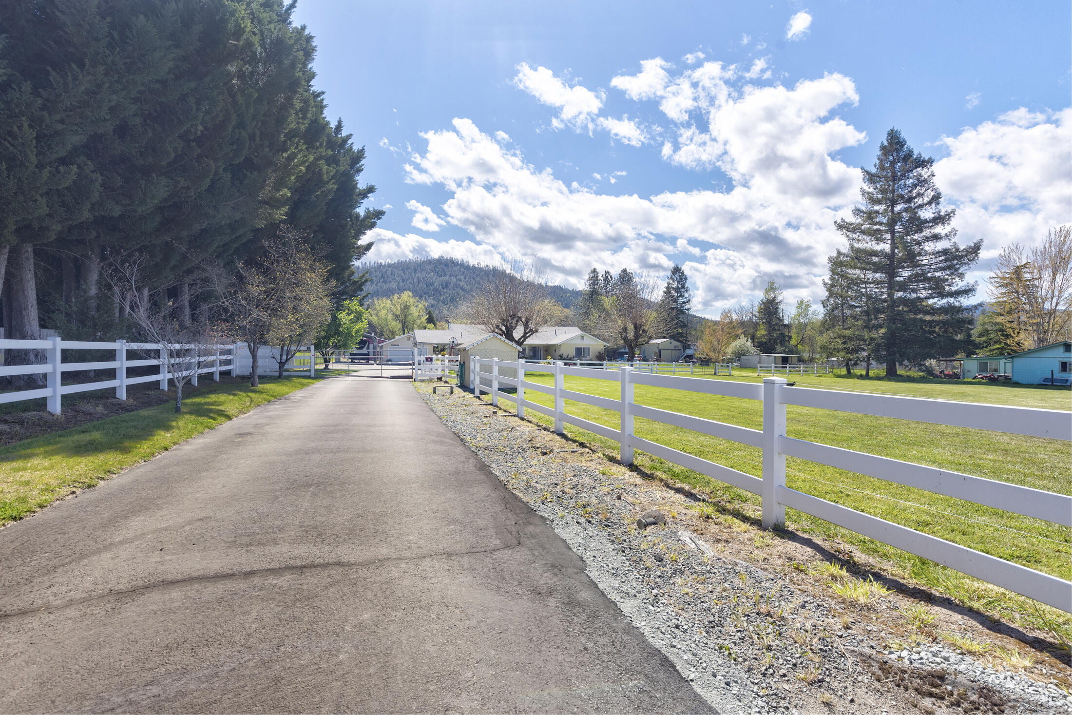 4035 Jerome Prairie Road Grants Pass, OR 97527 - Photo 1 of 32 0R1A5769_70_71_72_73_Balancer