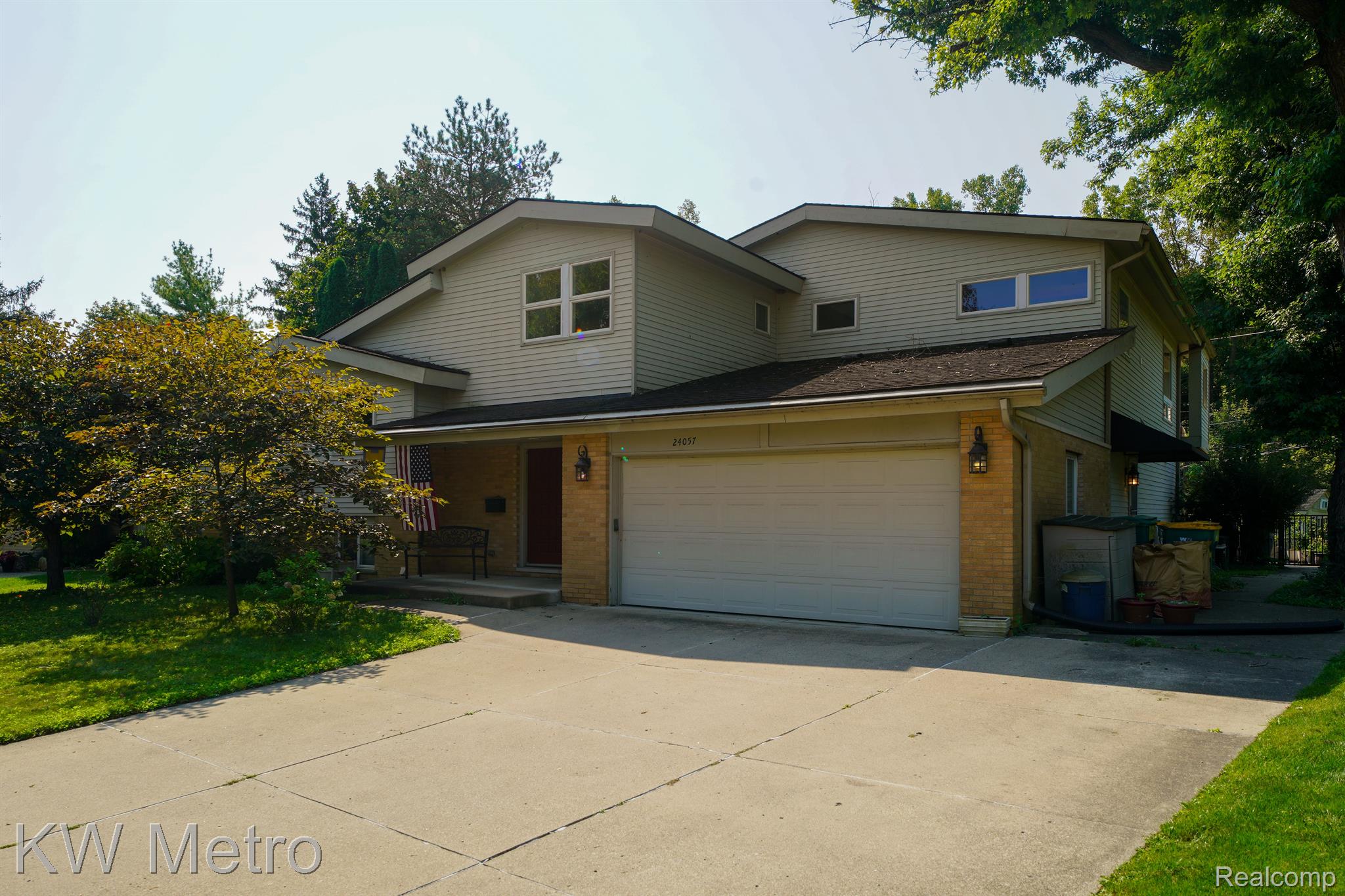 24057 Farmington Road Farmington, MI 48336 - Photo 2 of 52 Your new home