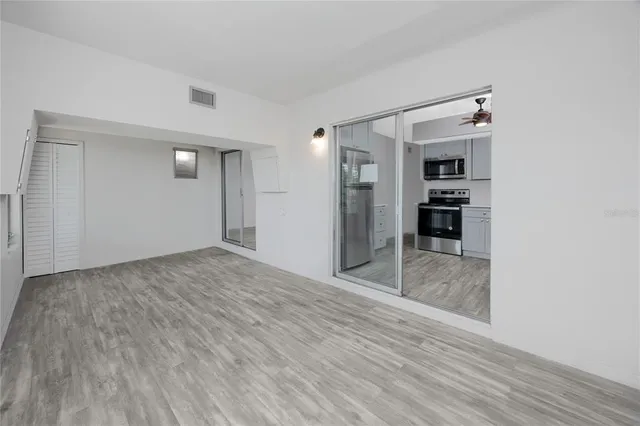 $129,900 | 4152 55th Way North, Unit 1028, Kenneth City, FL 33709