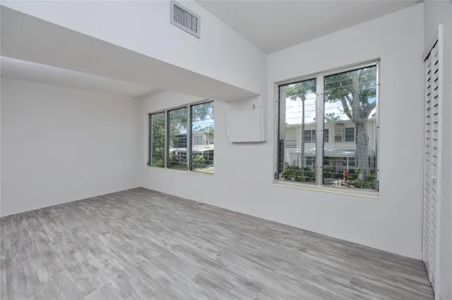 $129,900 | 4152 55th Way North, Unit 1028, Kenneth City, FL 33709